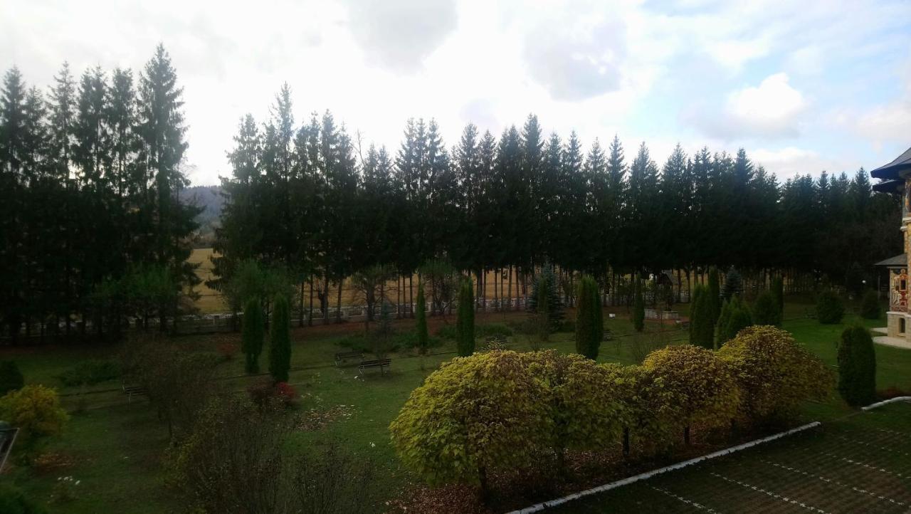 Penzion Casa "Ierusalim-Hozeva-Hozeva" Minastirea Neamt Exteriér fotografie